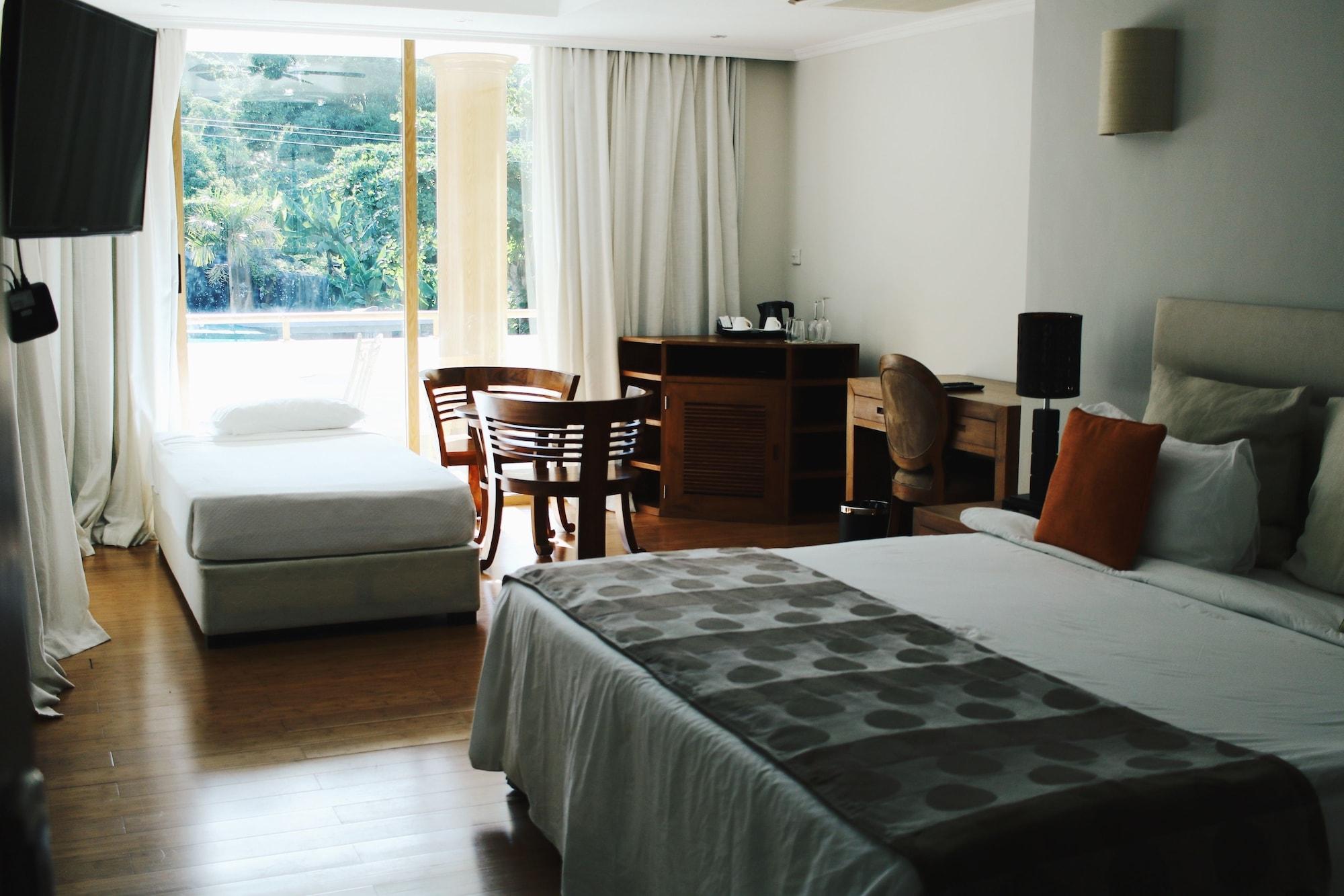 Crown Beach Hotel Seychelles Pointe Au Sel Εξωτερικό φωτογραφία