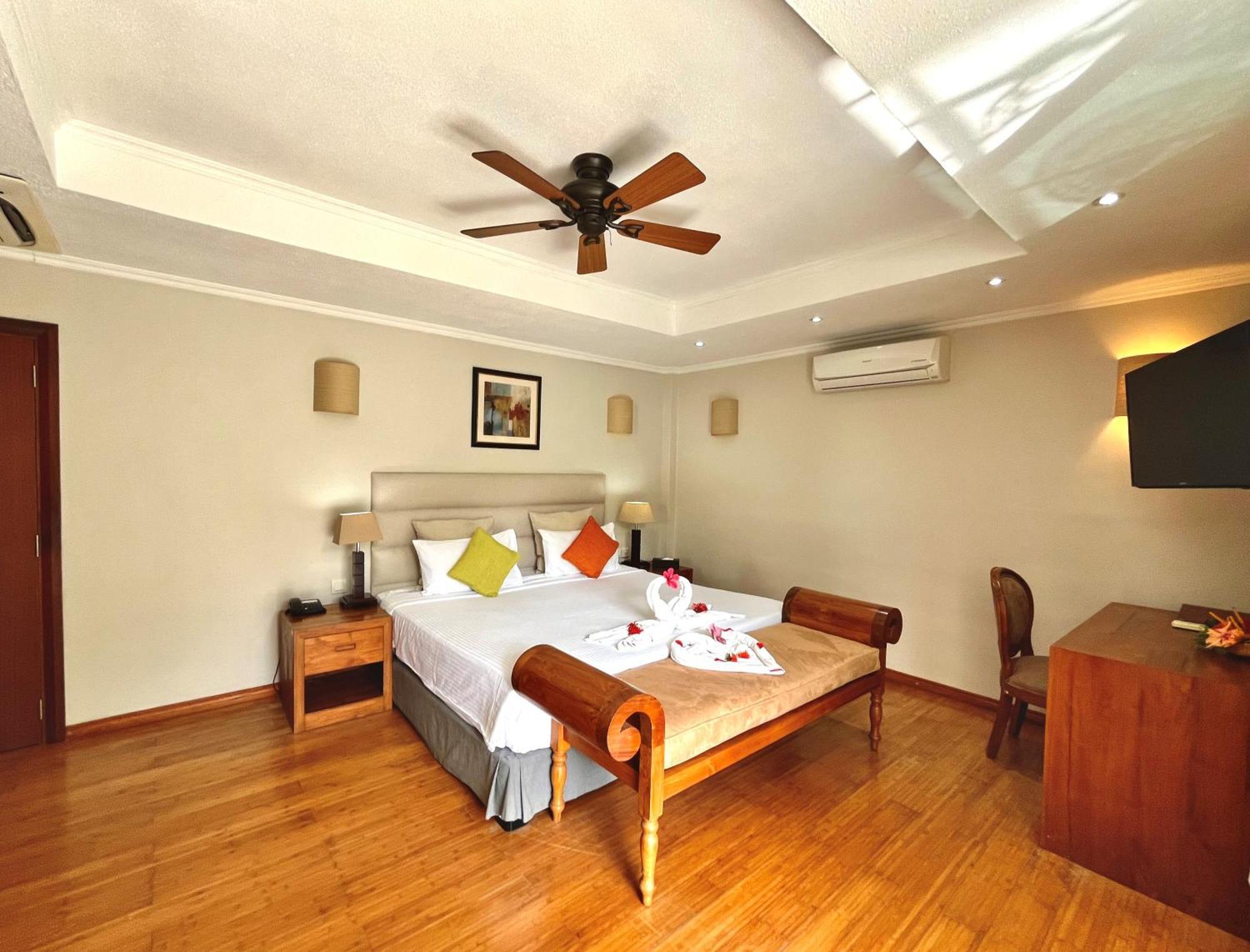 Crown Beach Hotel Seychelles Pointe Au Sel Εξωτερικό φωτογραφία