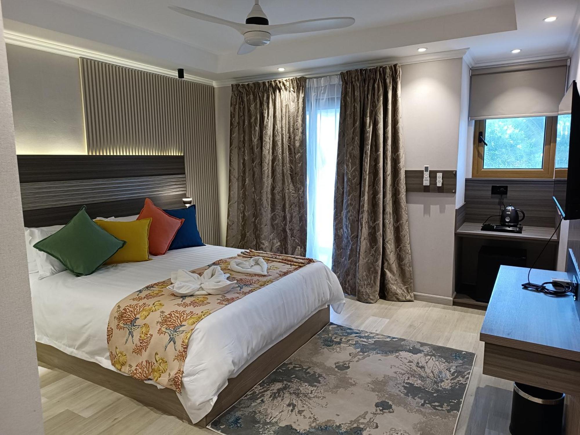 Crown Beach Hotel Seychelles Pointe Au Sel Εξωτερικό φωτογραφία