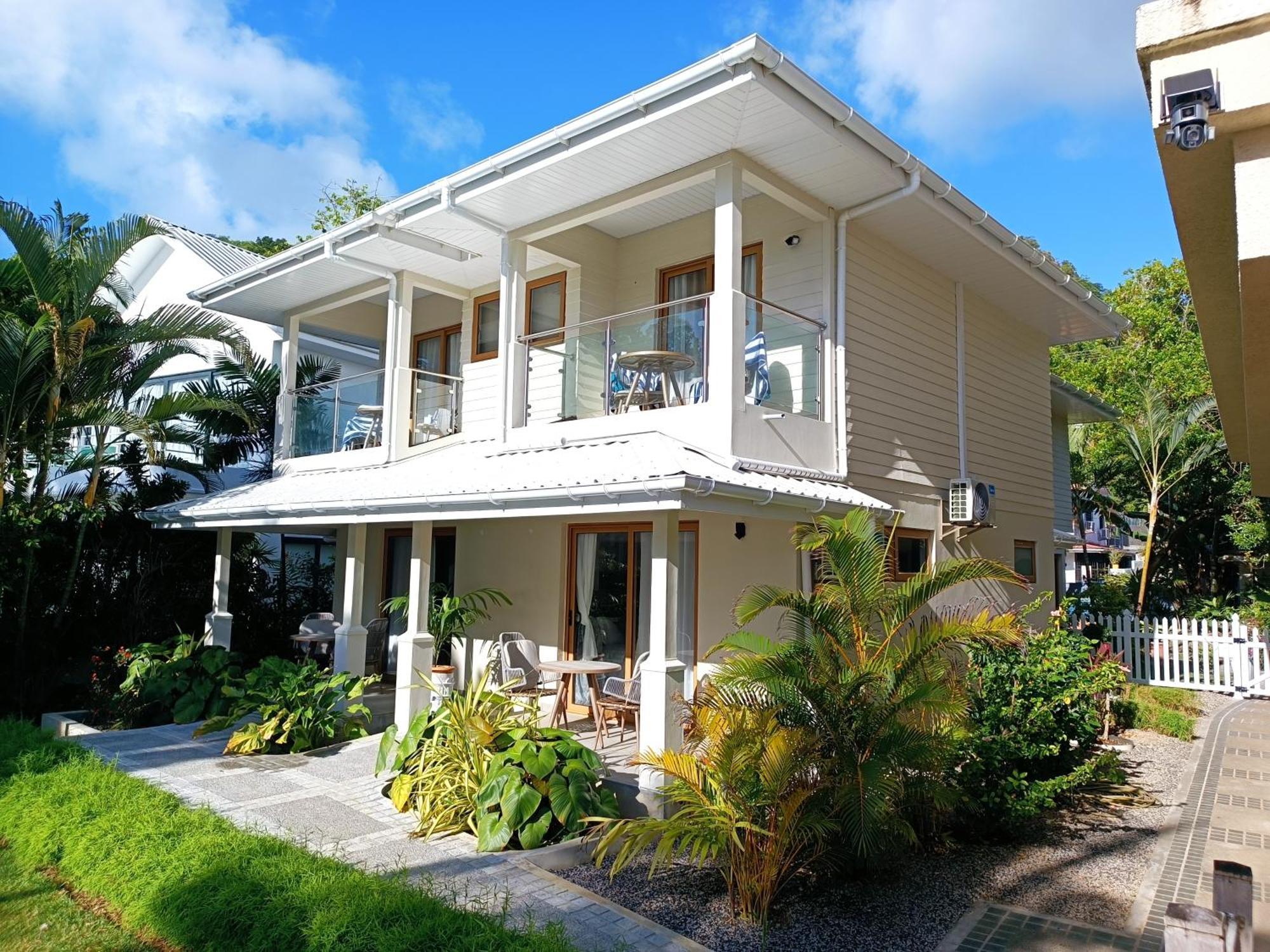 Crown Beach Hotel Seychelles Pointe Au Sel Εξωτερικό φωτογραφία